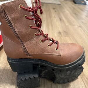 Juicy couture Ceress lug hiker boot